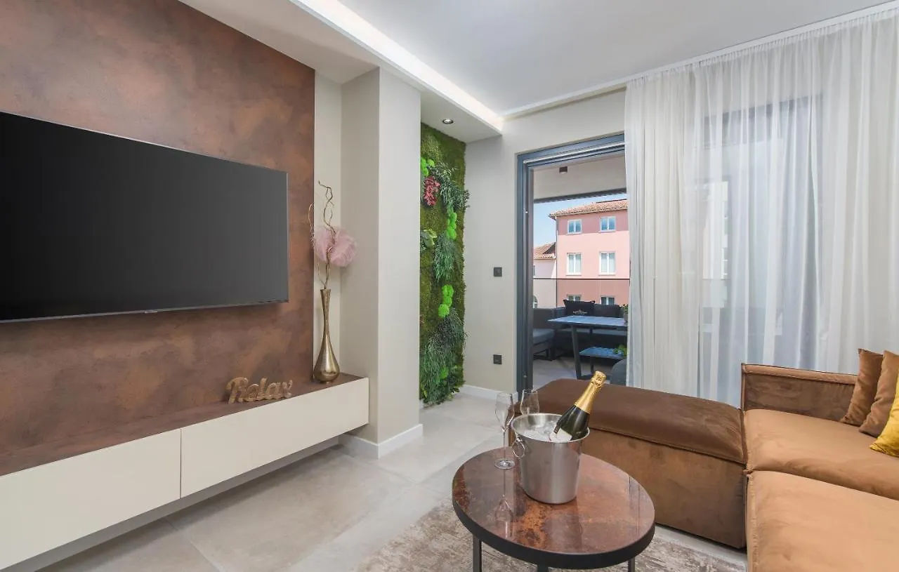 Val Di Sole Apartment Porec